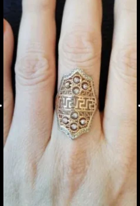 Продавам златен пръстен 14 карата ,