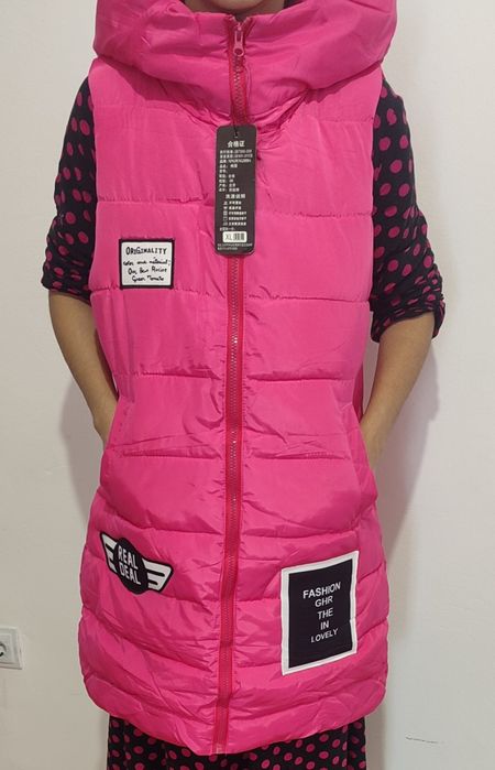 Безрукавки НОВЫЕ  с этикеткой 2 за 5000 тг