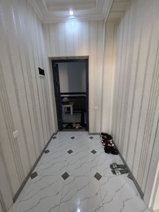 Smart sitida Mirza Bedil 1 xona 8 etaj 9 etajli