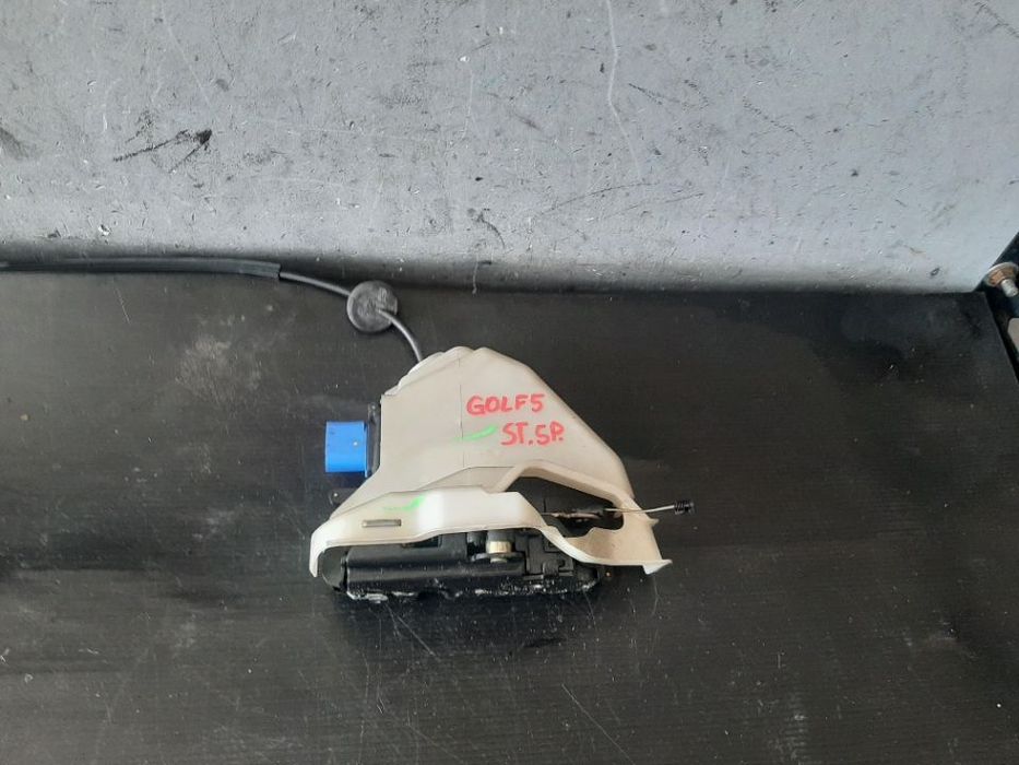 Broasca usa stanga spate vw golf 5 plus 5m1 521