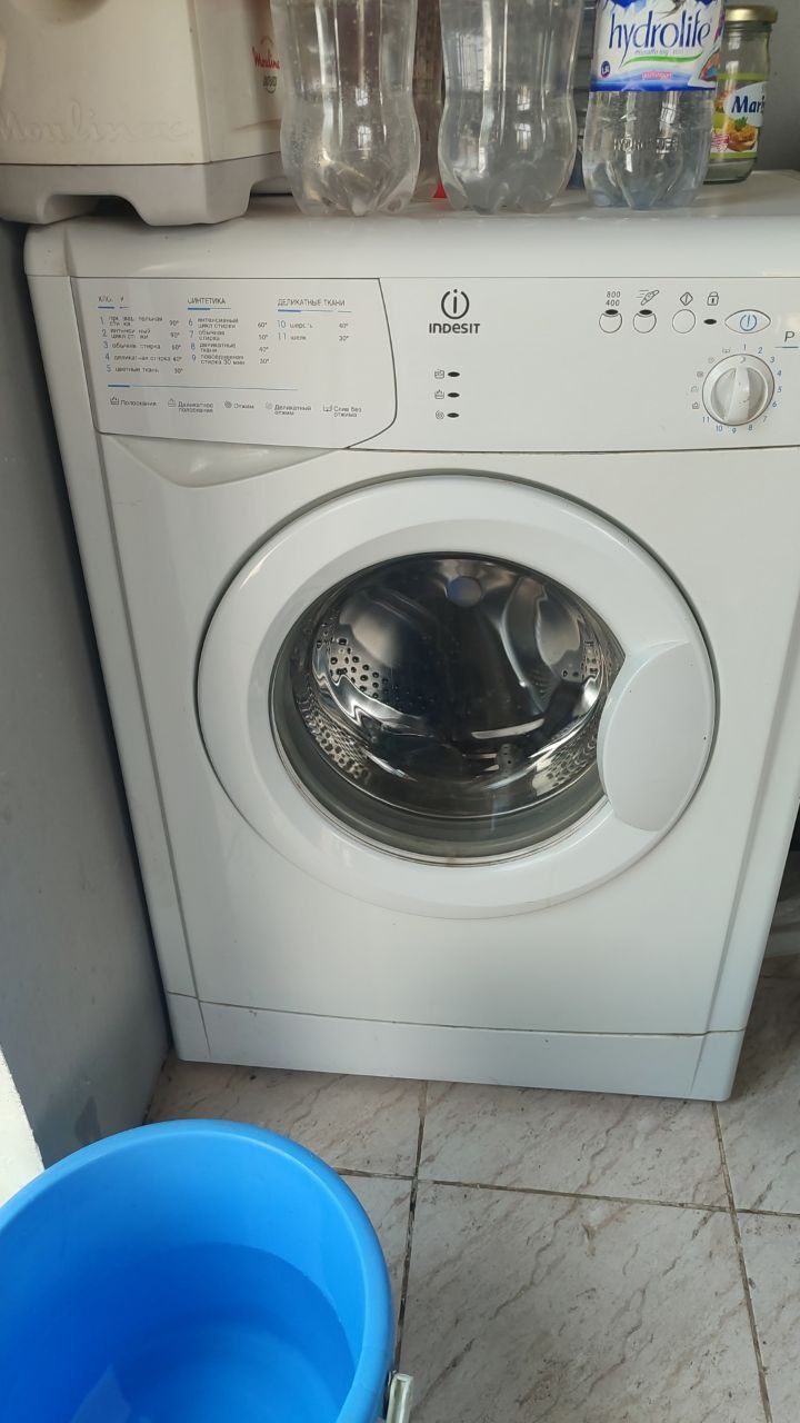 Srochna Indesit kir yuvish moshinasi 6kg sotiladi