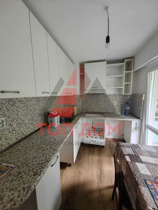 Дава се под наем Тристаен апартамент в Варна, Левски - 60 кв.м за 306 € - Снимка #2