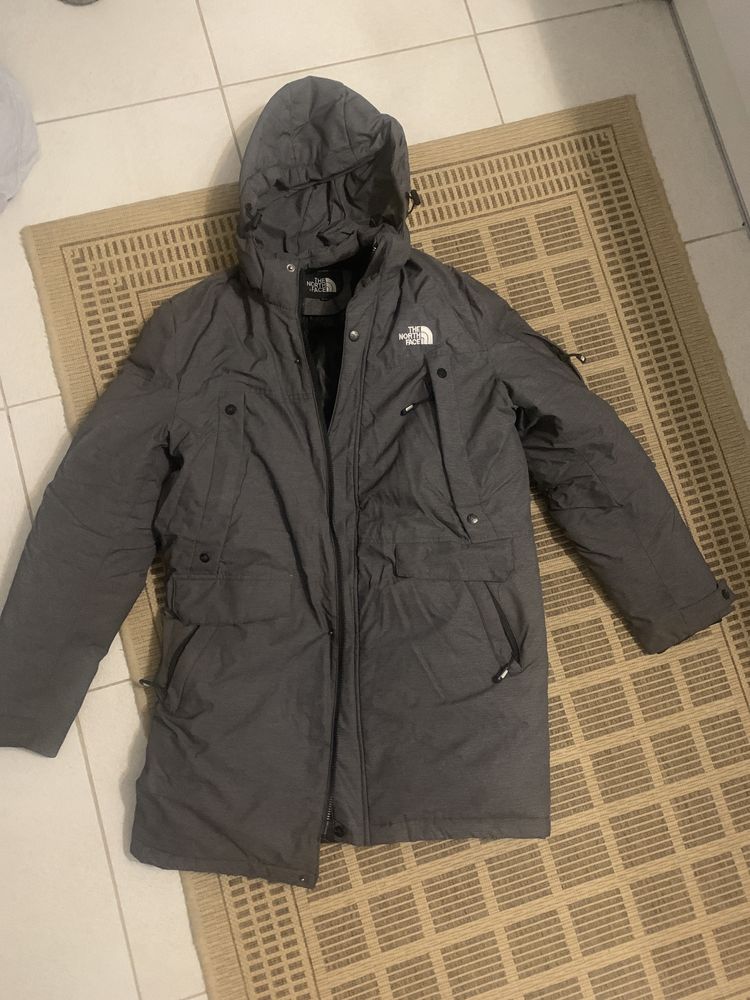 Продам  зимнюю куртку серого цвета