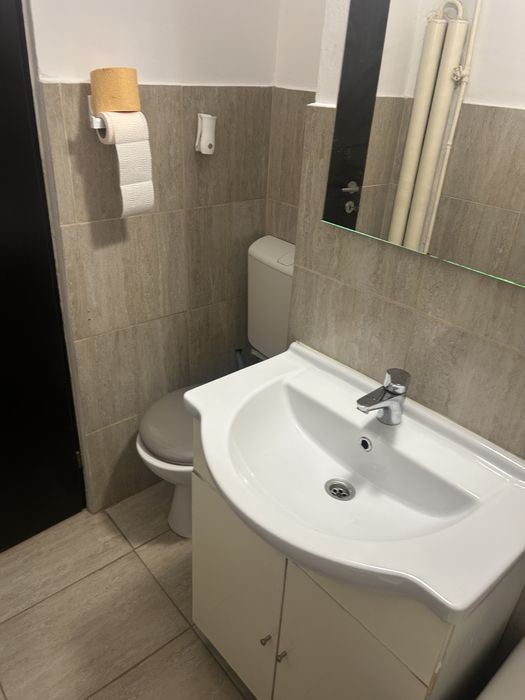 Persoana fizica vand garsoniera