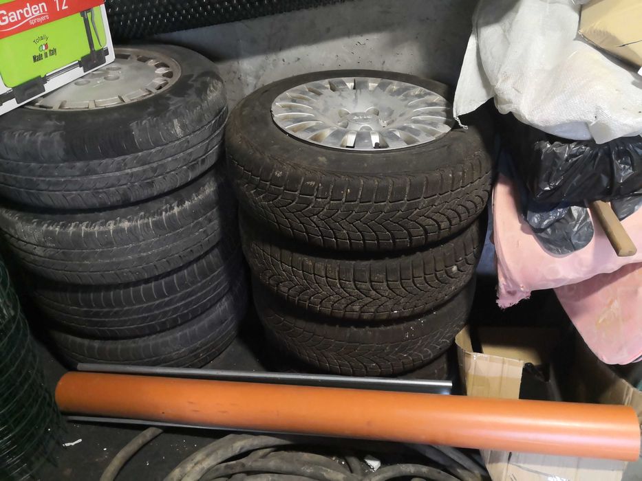 Комплект използвани зимни гуми с оригинални джанти СААБ