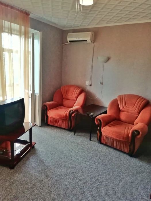 Аренда квартиры 1,5-ка, район магазина "Волна" (улица Бурова)