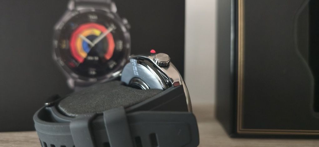 Huawei smart watch GT 5 Чисто нов!