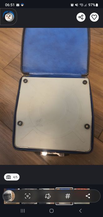 Masina de scris Fliyng fish