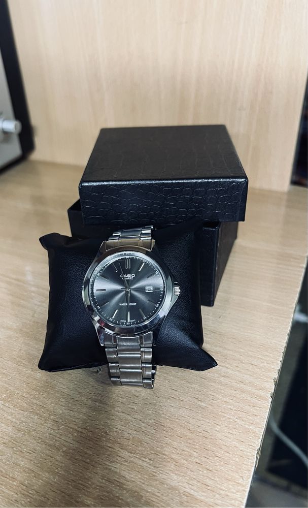 Продается CASIO часы