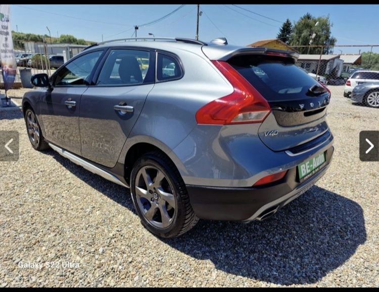 Volvo v40 cross country 2.0 diesel 190hp