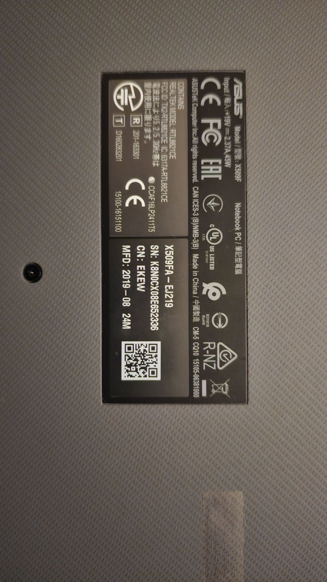 Laptop ASUS performant model X509FA-EJ219