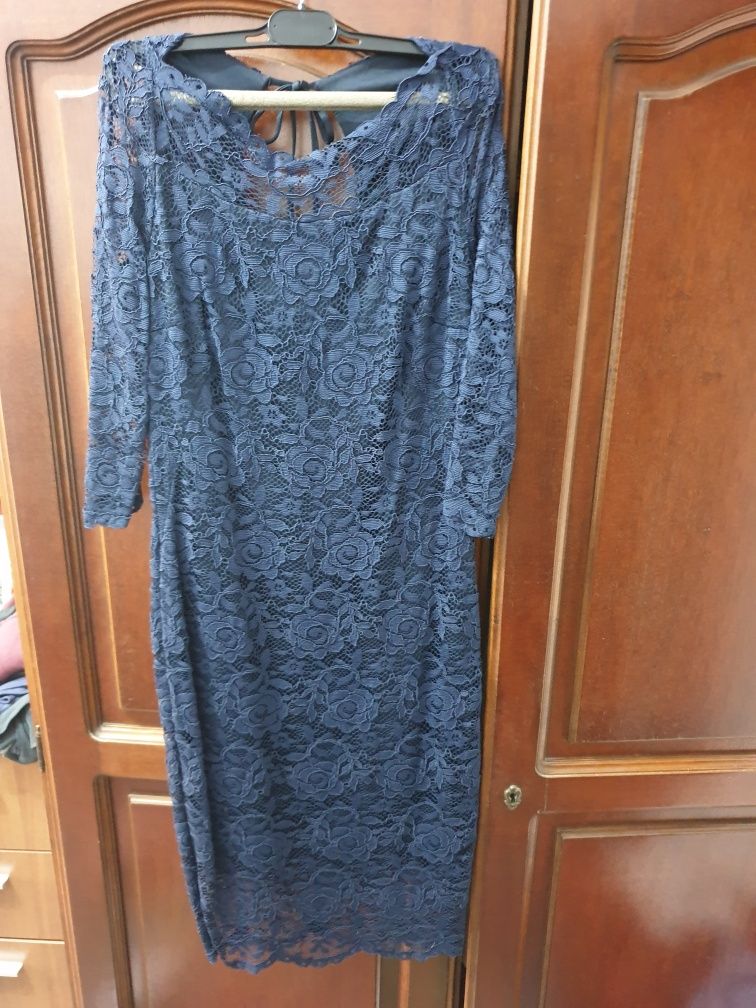 Rochie din dantela marimea 40