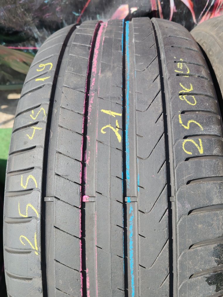 255 45 19 vara Pirelli