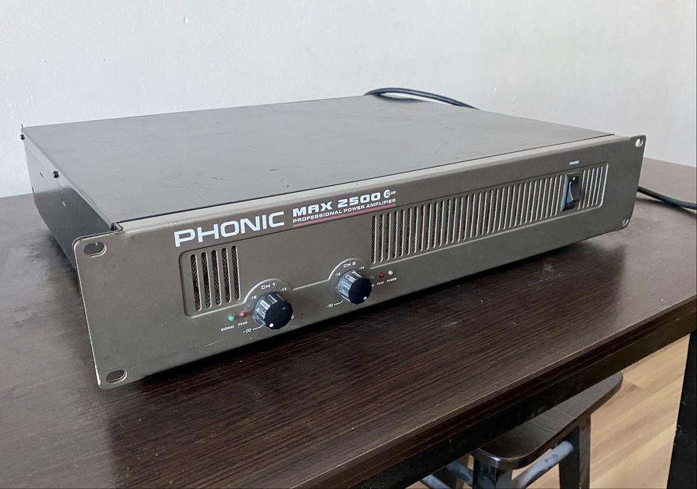 Усилитель звука Phonic max 2500 plus мощный 2х500 Вт на канал 8 ом