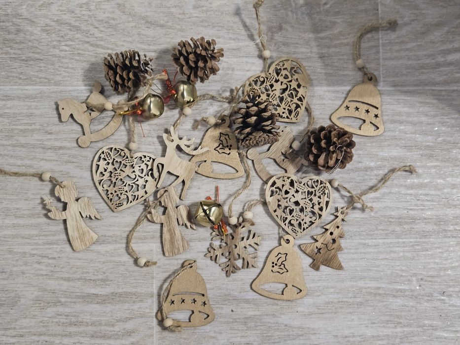 Деревянные украшения на елку