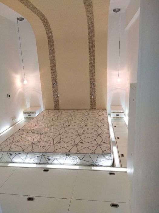 Продается 2 комнатная квартира метро Х. Алимджана