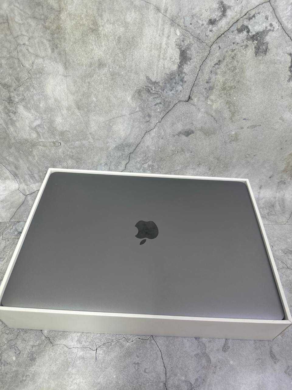Apple MacBook Air 13 дюймов ( Астана ,ул Женис 24) л 363923