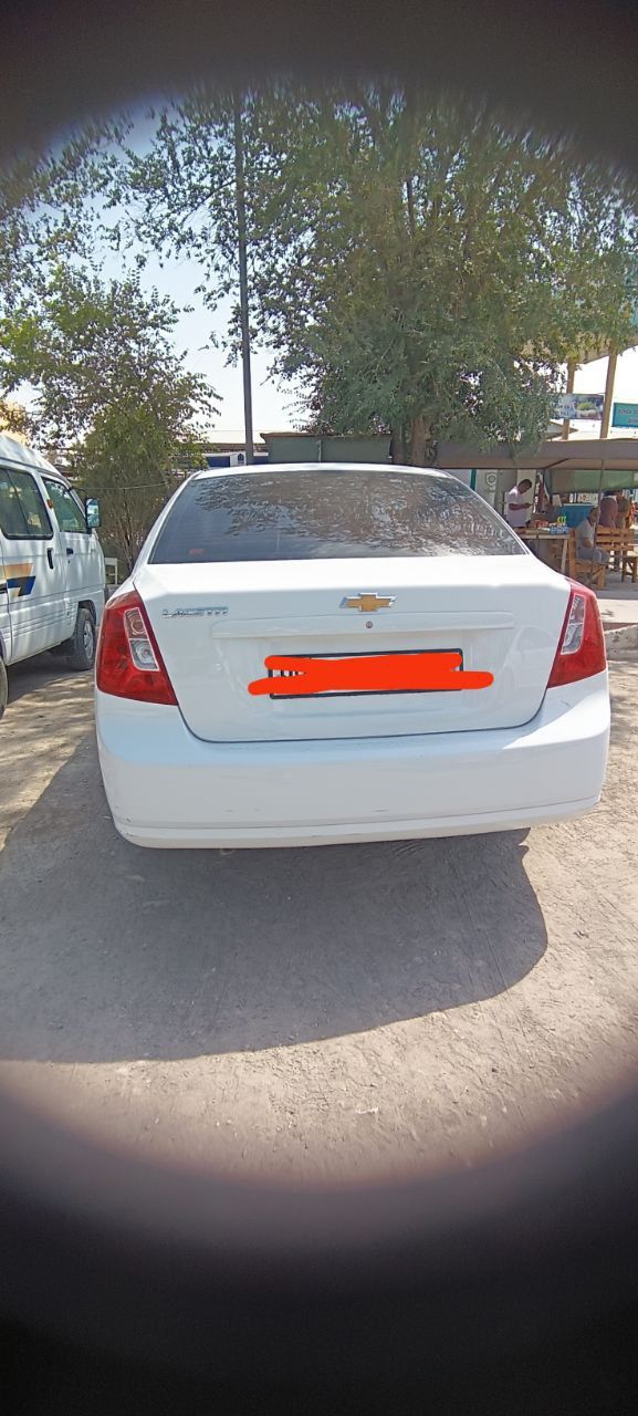 Chevrolet Jentra