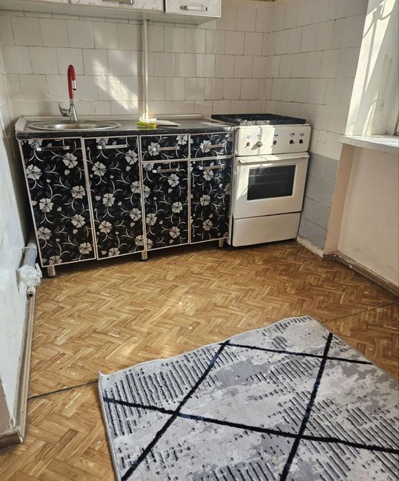 Чилонзор 24 квартил 2 хона оилага