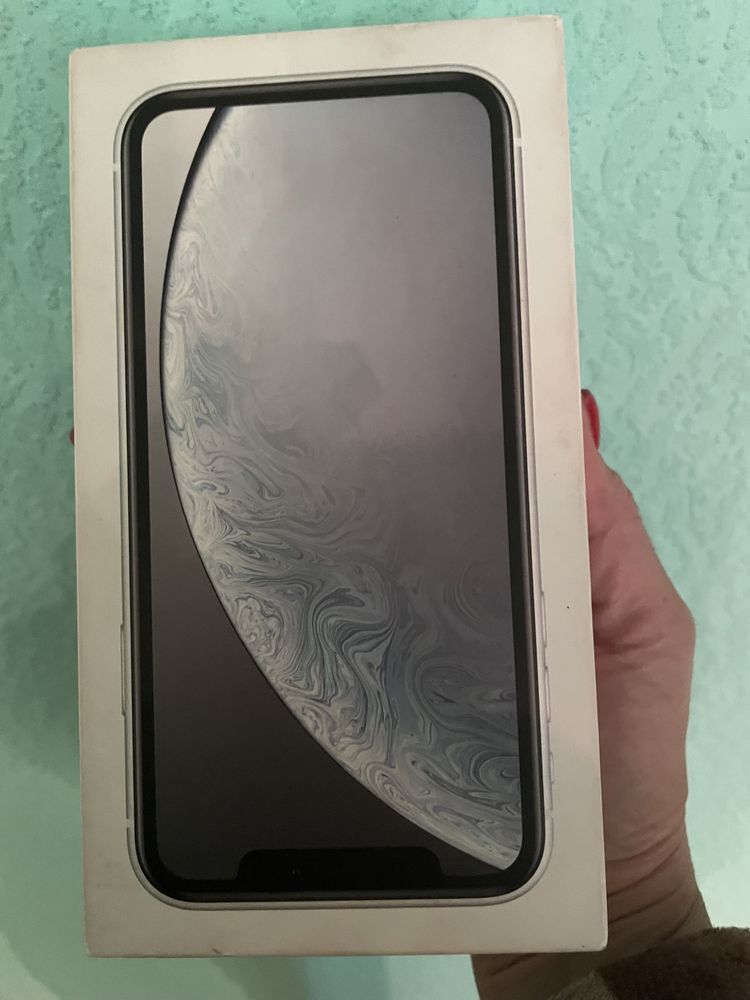 iPhone XR 64 гб