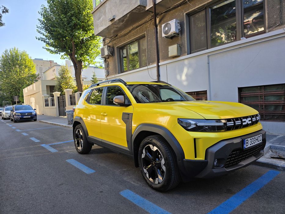 Vand sau schimb Dacia Duster III Hibrid 1,6 automat, Garanție 2027, To