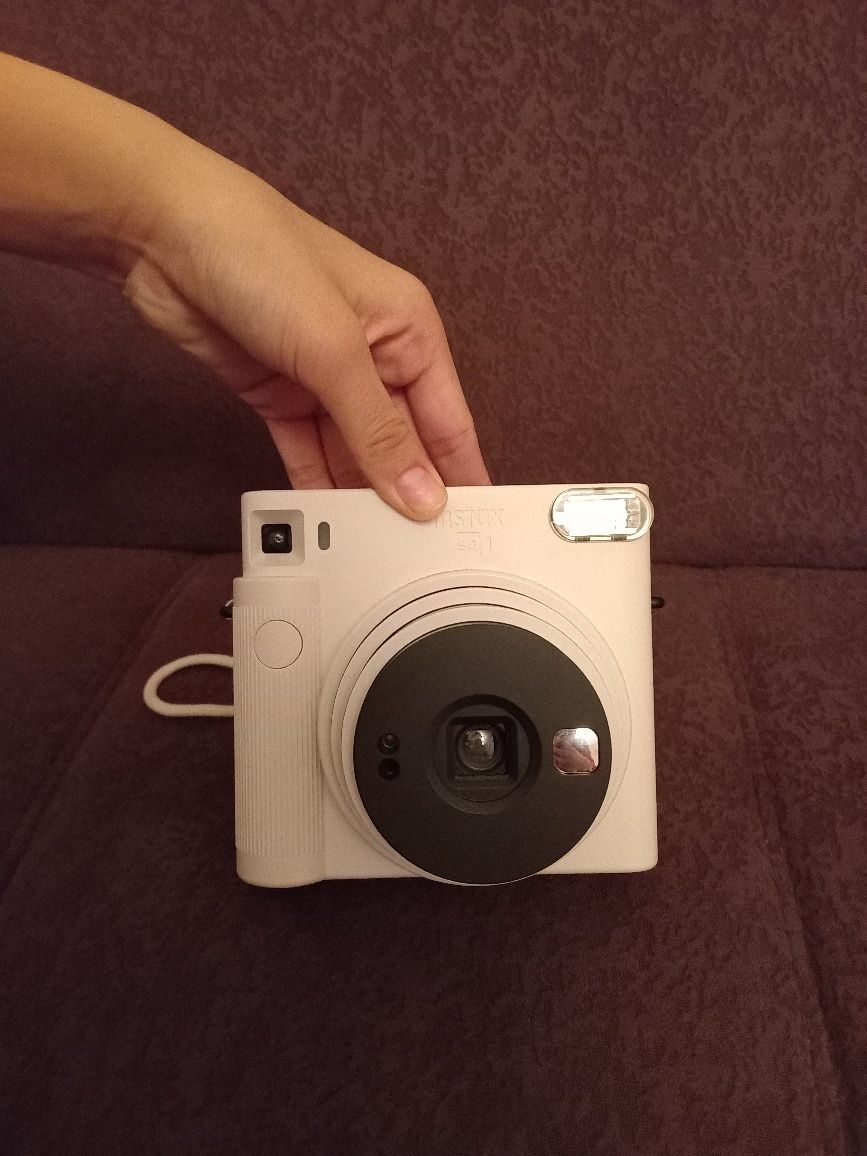 Фотоаппарат instax square Sq 1