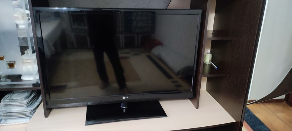 Продам телевизор LG без интернета