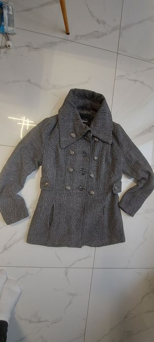 Palton de dama M și bluze baiat