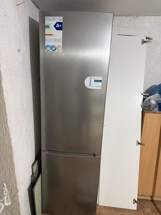 Продам холодильник BOSH рабочий в хорошем состояний