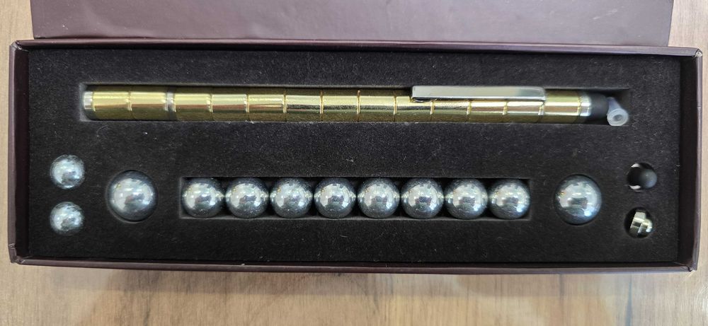 Авторучка магнитная антистресс