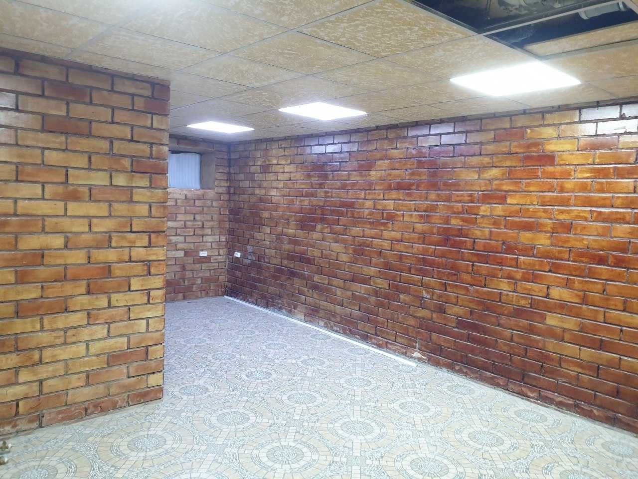 продаётся квартира на 1 этаже  с подвалом срочно