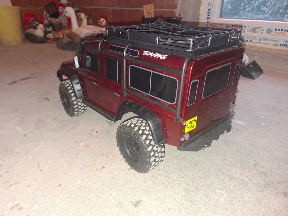 Traxxas defender 1/10