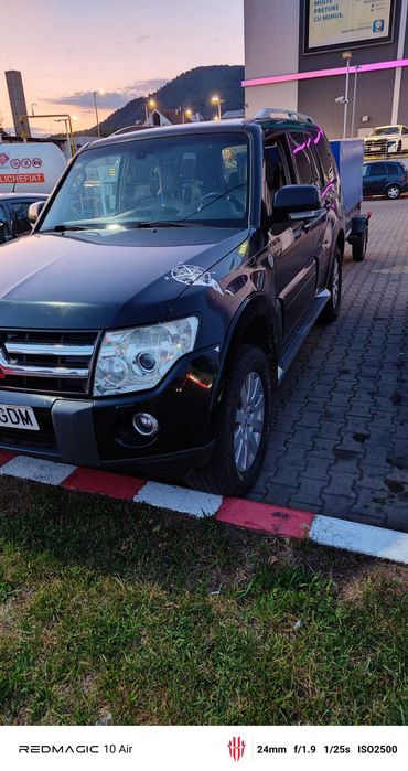 Mitsubishi Pajero/Montero schimb cu Jeep Limited