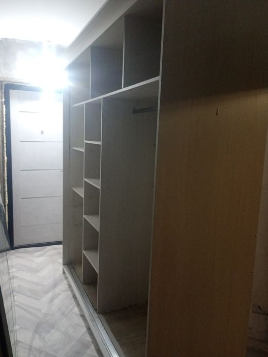 Продам шкаф купе. Длина 2 м, высота 2,2 м, глубина 60 см