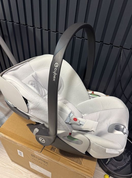 Scoica auto cybex platinum cloud t plus i-size 0-24luni + baza T