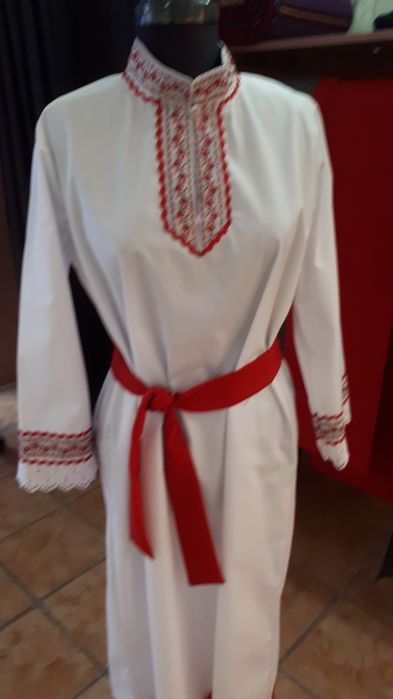 Дамска фолклорна риза-75 лв