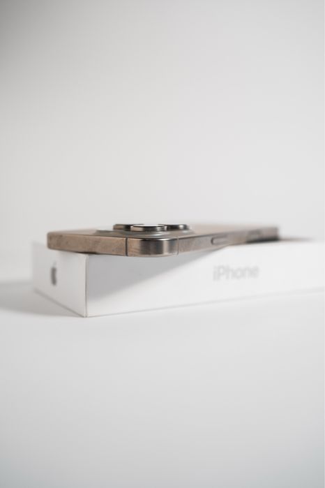 Iphone 16 pro 128GB Natural titanium