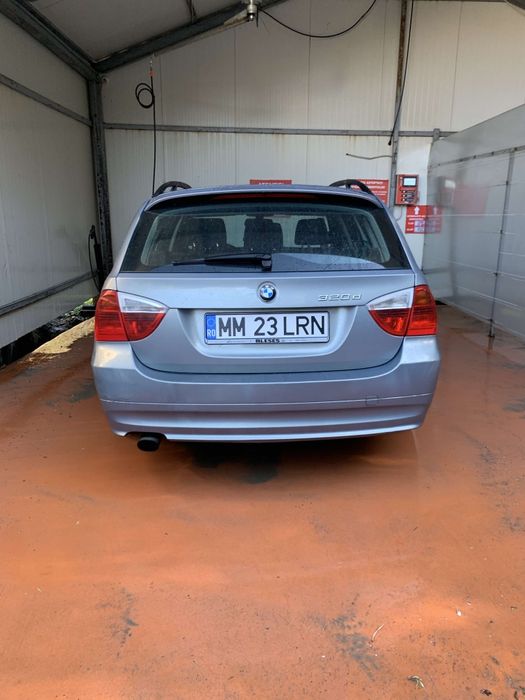 Vând BMW e91  2007 automat