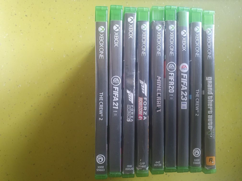 Vând / Schimb consola Xbox One S 1TB