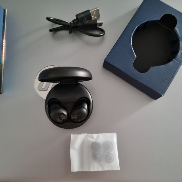 Casti Motorola Moto Buds 150