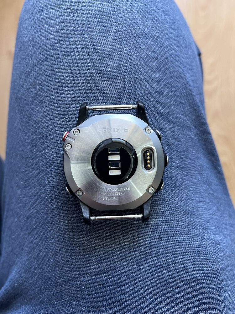 Часовник Garmin Fenix 6