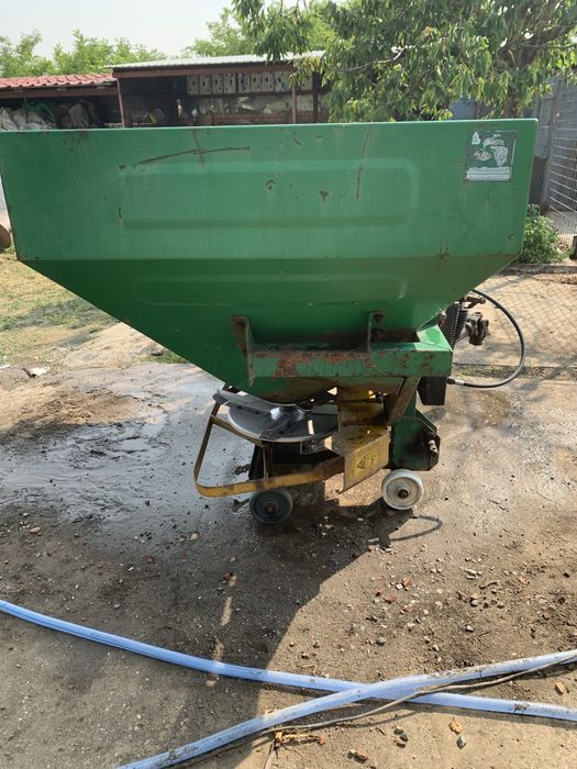 Distribuitor de  îngrășăminte/ azot MIG(Amazone,Kunh,Sulky,Kverneland)