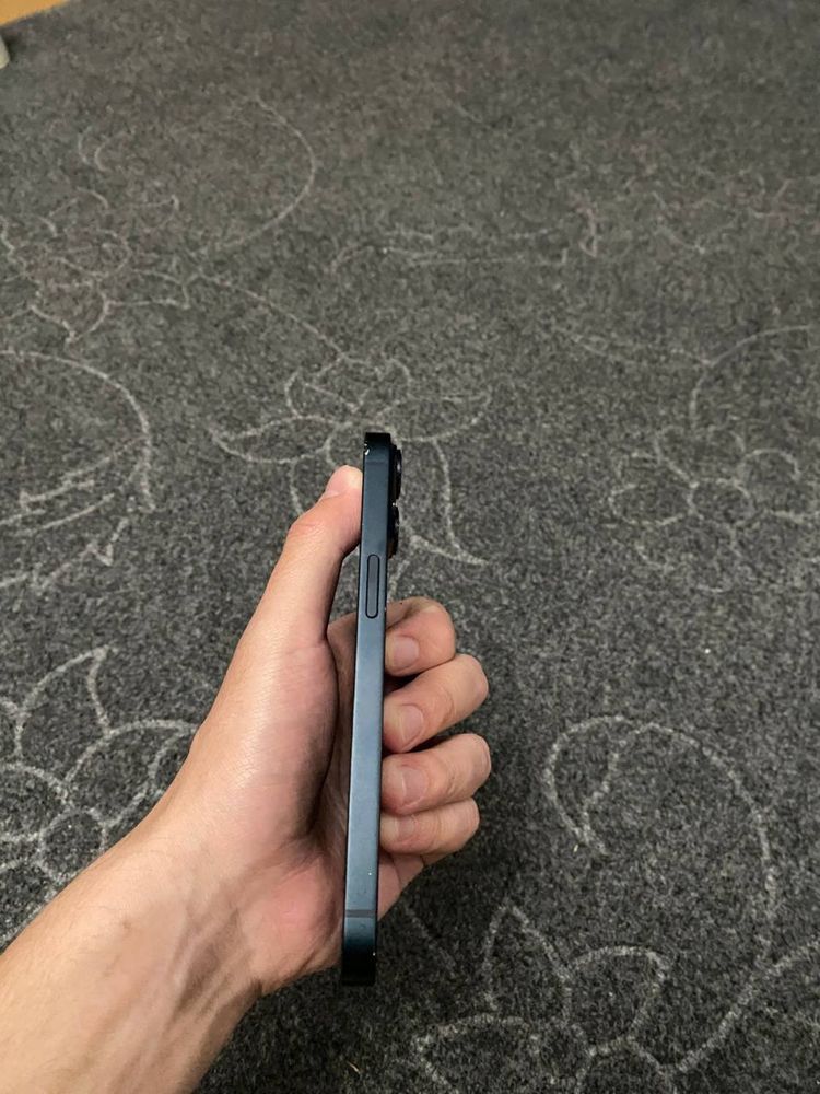 smartfon Apple 14