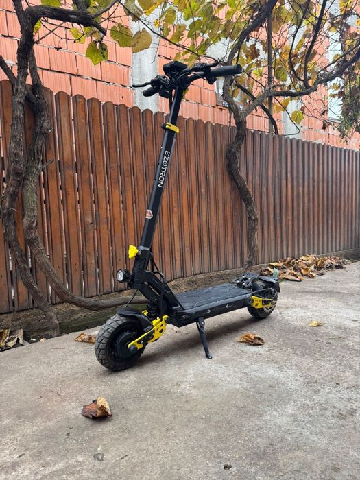 TROTINETA ELECTRICA Ezotron E200 Pro, varianta 2024