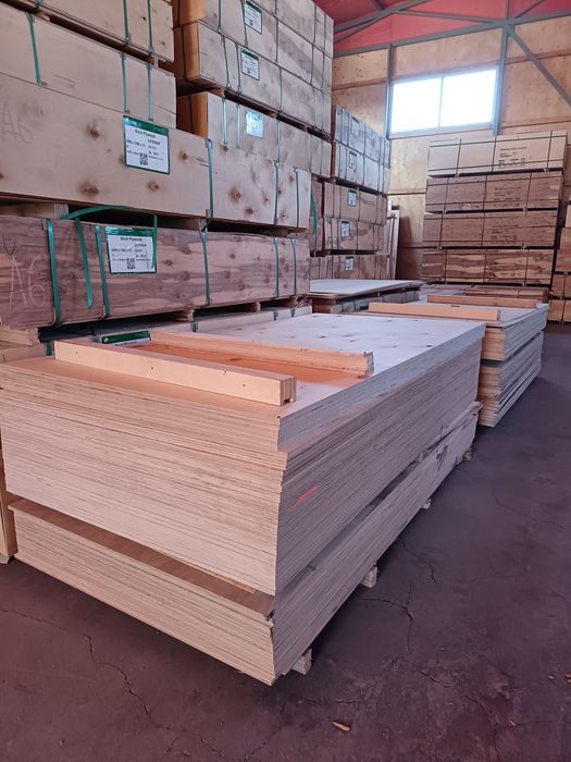 Фанера всех сортов и размеров Есть ламинированная и для лазерной резки