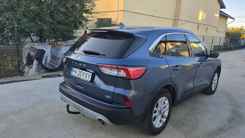 Ford kuga PHEV 225CP