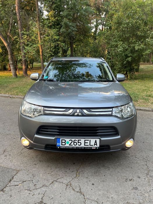 Mitsubishi Outlander Mitsubishi Outlander, 2.2d, 4x4, 2013