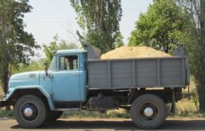 Доставка зил песок,отсев, щебень,сникер,глина