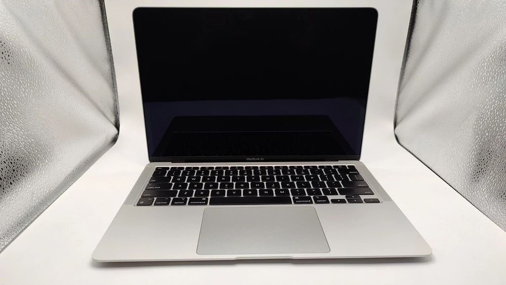 Macbook air M1 13inch