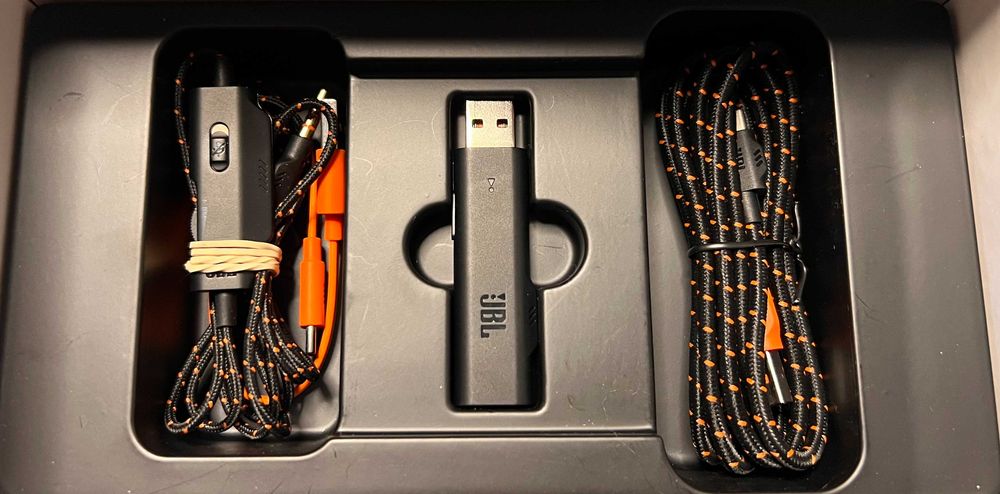 Casti: JBL Quantum 600 2.4GHz (Quantum Surround)